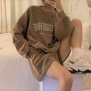 Lettering Long-sleeve Sweatshirt / High-waist Wide-leg Shorts