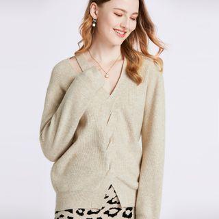 Long Sleeve Cut Out Knit Top