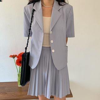 Short-sleeve Plain Blazer / Pleated A-line Skirt