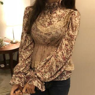 Set: Floral Print Frill Trim Long-sleeve Blouse + Spaghetti Strap Top