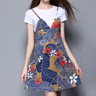 Set: Short-sleeve T-shirt + Strappy Patterned Dress