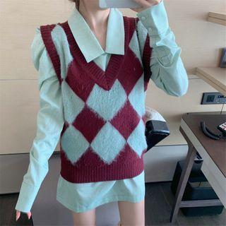Argyle Sweater Vest / Puff-sleeve Plain Blouse