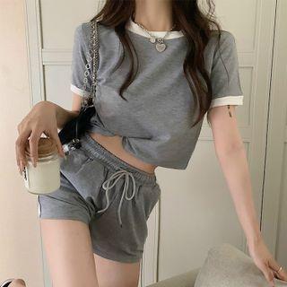 Short-sleeve T-shirt / Mini A-line Skirt / Sweatshorts / Set