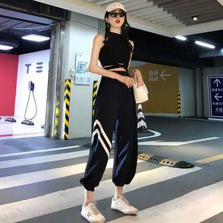 Halter Wrap Top / Contrast Trim Baggy Pants