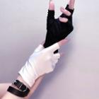 Plain Gloves / Leatherette Bracelet / Set
