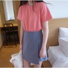 Crew-neck Short-sleeve T-shirt / High Waist A-line Skirt