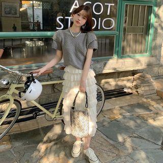 Short-sleeve Knit Top / Layered Midi A-line Skirt