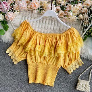 Lace-hem Ruffle Layered Off-shoulder Blouse