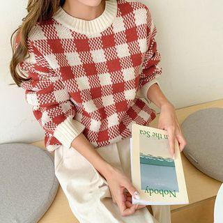 Plus Size Crewneck Checked Sweater