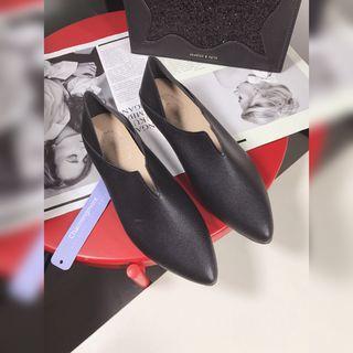 Pointy-toe Low Heel Loafers