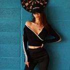 Contrast Trim Long-sleeve Hooded Crop Top
