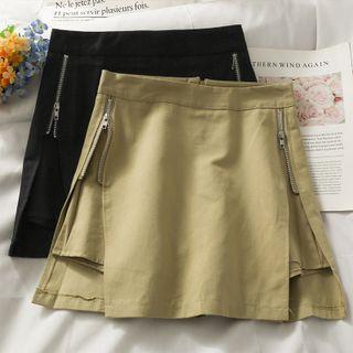 Details Zipper-side Slited Skort