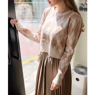 Argyle-patterned Cropped Knit Top Beige - One Size