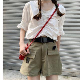 Square-neck Short-sleeve Blouse / High-waist Wide-leg Shorts