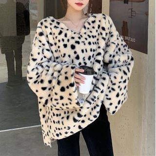 Leopard Print Sweater / Velvet Wide-leg Pants