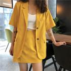 Short-sleeve Blazer / A-line Skirt