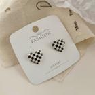 Heart Checker Galaxy Earring 1 Pair - 01 - Silver Stud - Check - Black & White - One Size