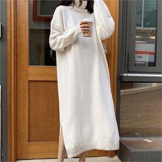 Turtle-neck Knit Maxi Dress