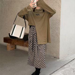 Lettering Irregular T-shirt / Checkerboard Midi A-line Skirt