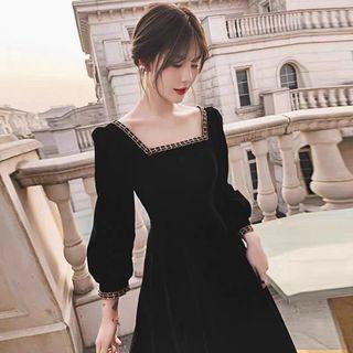 Long-sleeve Velvet A-line Cocktail Dress