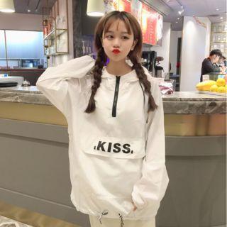 Lettering Half-zip Windbreaker