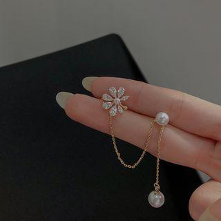 Faux Pearl Drop Earring With Flower Ear Cuff