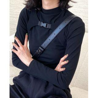 Snap Buckle Long-sleeve Cropped T-shirt