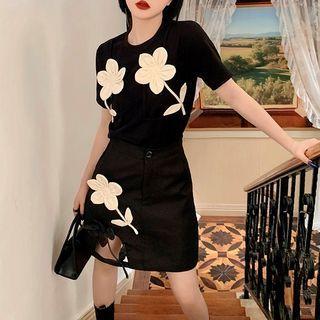 Short-sleeve Flower Print Top / Mini A-line Skirt