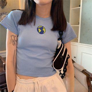 Short-sleeve Earth Print Cropped T-shirt Blue - One Size