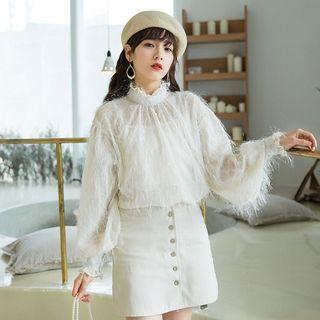 Set: Long-sleeve Feathered Blouse + Camisole Top