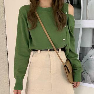 Off-shoulder Single-breasted Knit Top