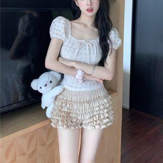 Short-sleeve Square-neck Top / Ruffle Trim Shorts