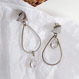 Non-matching Glass Bead Alloy Drop Earring