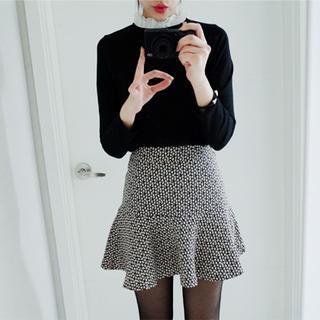 Band-waist Patterned Mini Skirt
