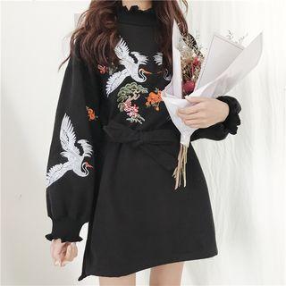 Loose-fit Crane-embroidered Long Pullover With Sash
