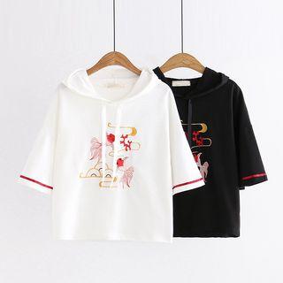 Elbow-sleeve Fish Embroidery Hoodie