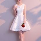 Sleeveless / Short-sleeve Contrast Lining Mini Prom Dress