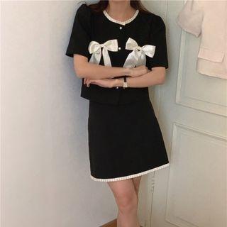 Set: Short-sleeve Bow Accent Blouse + Skirt