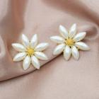 Faux Pearl Flower Stud Earrings Era065 - 07 - One Size