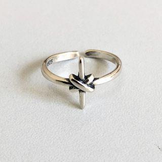 925 Sterling Silver Knot Cross Open Ring Open Ring - Silver - One Size