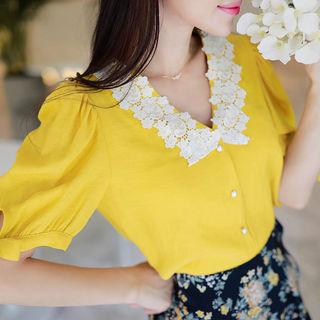 Lace-trim Beribboned Puff-sleeve Blouse