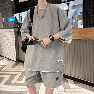 Set: Elbow Sleeve Plain T-shirt + Shorts
