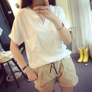 Short-sleeve Split-neck Top