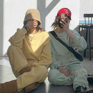 Set: Sweatshirt + Jogger Pants In Pastel / Monotone