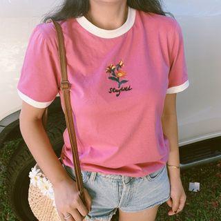 Contrast Trim Floral Embroidered Cropped T-shirt
