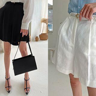 Pleated Wide Linen Blend Shorts
