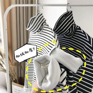 Long-sleeve Striped Lined Turtleneck T-shirt
