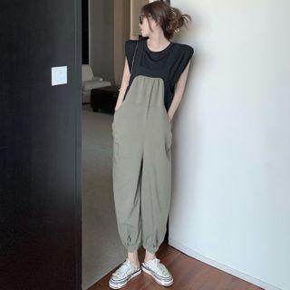 Sleeveless T-shirt / Harem Jumper Pants