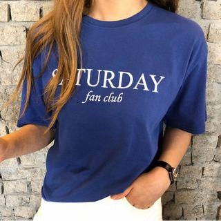 Saturday Lettering T-shirt