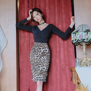 Set: Long-sleeve V-neck Top + Leopard Print Fitted Skirt